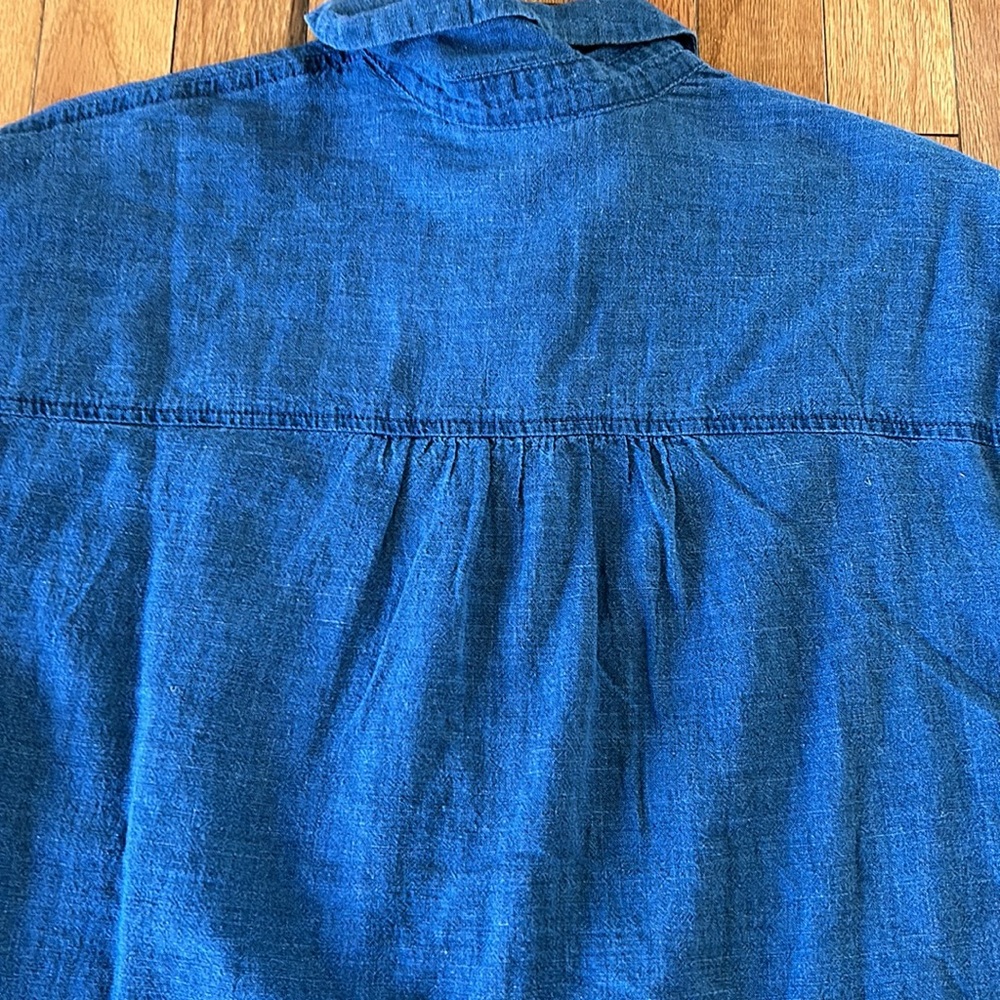 Madewell blue button up top size small - Picture 4 of 5